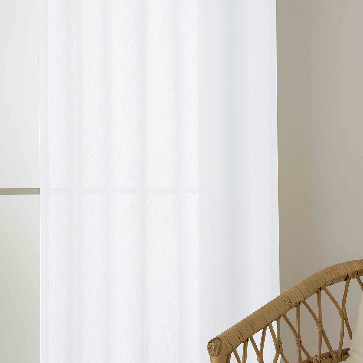 8447_white_3